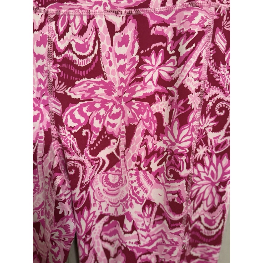 Lilly Pulitzer Pink & Magenta Paisley Capri Leggings - Picture 7 of 10